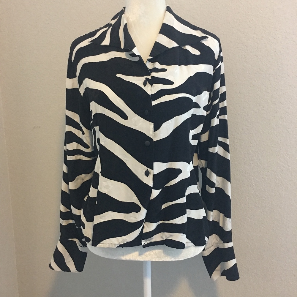 YvesSaintLaurent blouse size 8-10 (M)